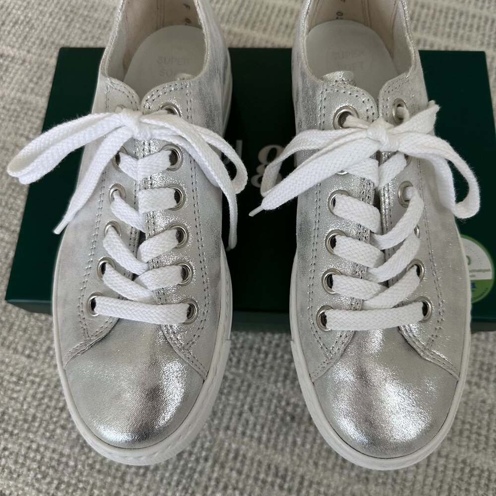PAUL GREEN LACE UP BIXBY SILVER METALLIC SNEAKERS US SIZE 6